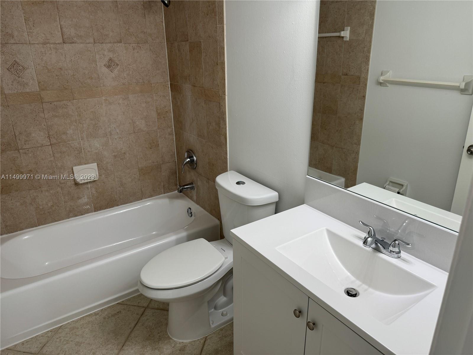 VILLAGE AT THE FALLS COND - Residential