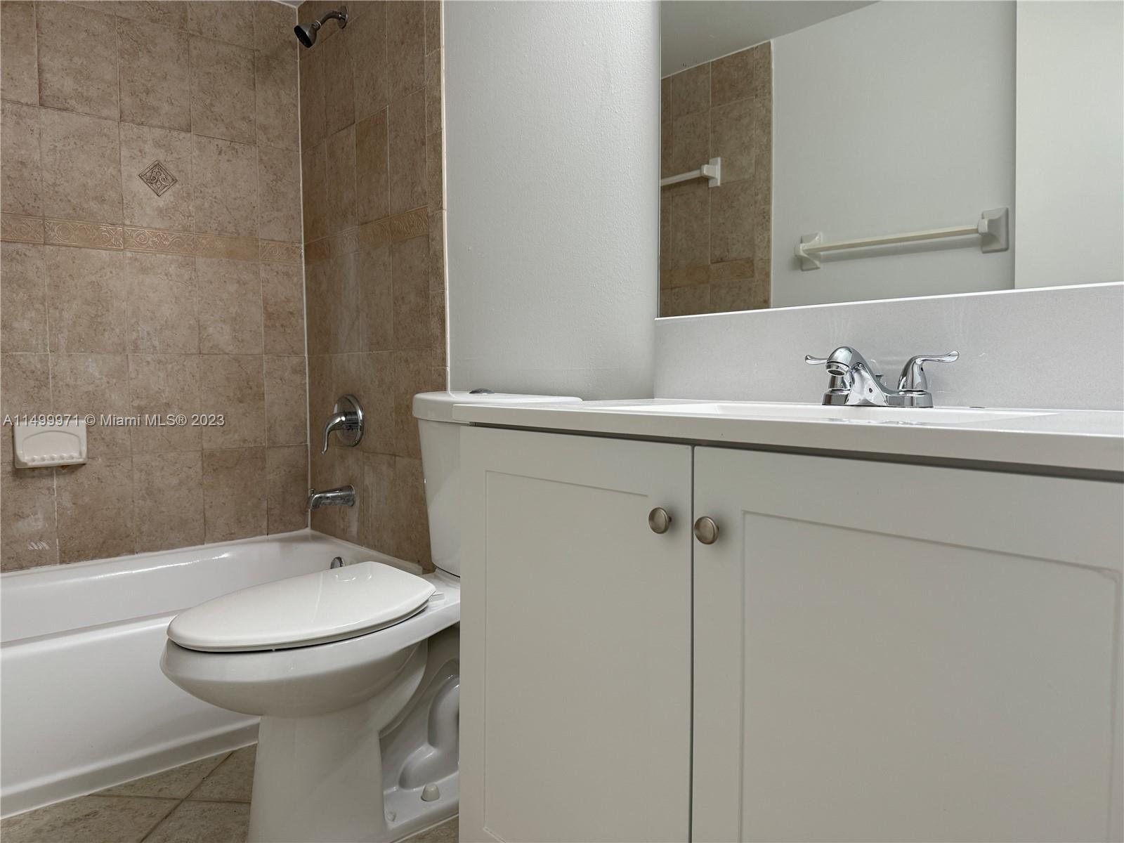 VILLAGE AT THE FALLS COND - Residential