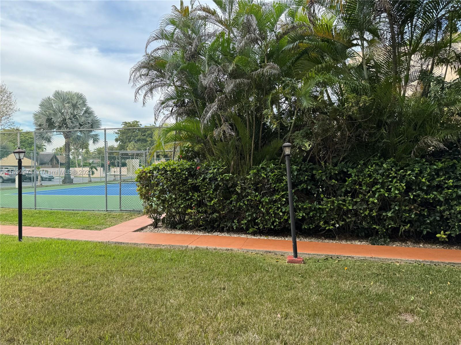 VILLAGE AT THE FALLS COND - Residential