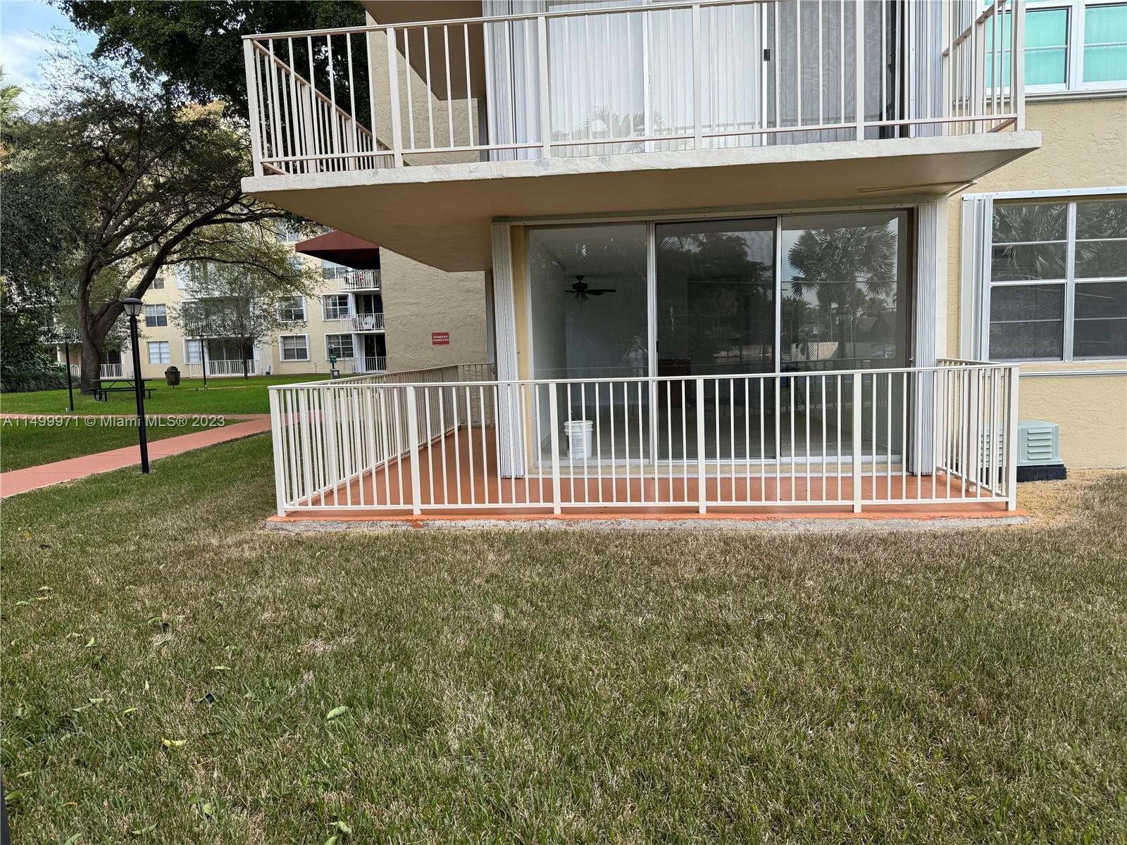 VILLAGE AT THE FALLS COND - Residential