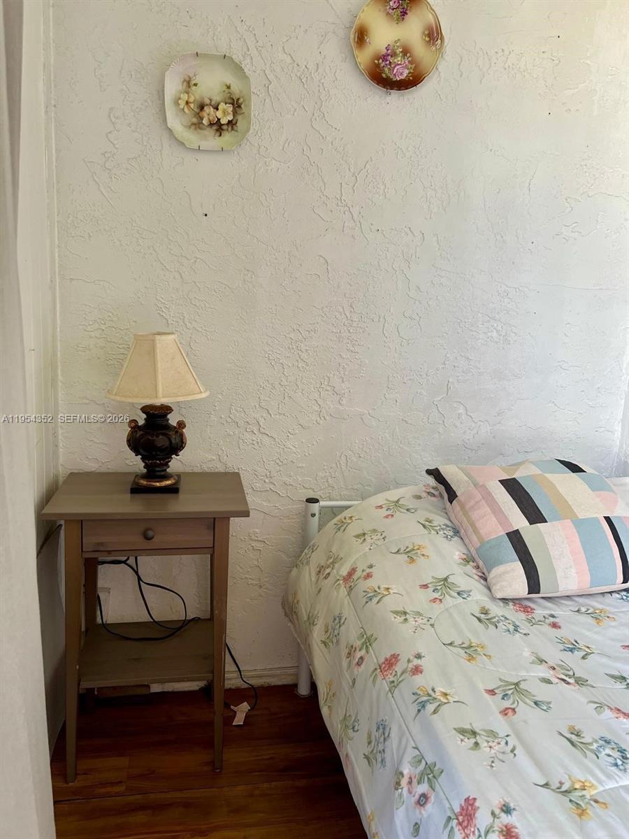 2860 Somerset Dr 405K