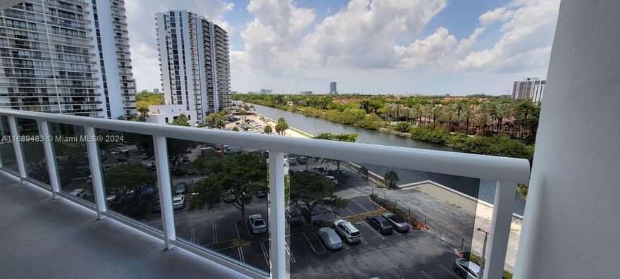 Featuring water views, ready to move 2/2 with a large balcony overlooking marina and canal. Walking distance to Aventura Mall Waterview is finishing renovations and will be one of Aventura's finest communities with a gym, BBQ facilities, and pool.