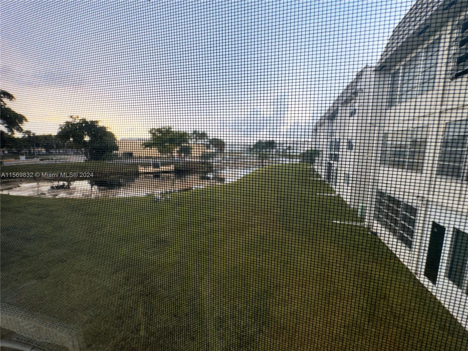 Property for Sale at 8220 Sunrise Lakes Blvd 206, Sunrise, Miami-Dade County, Florida - Bedrooms: 1 
Bathrooms: 1  - $79,900