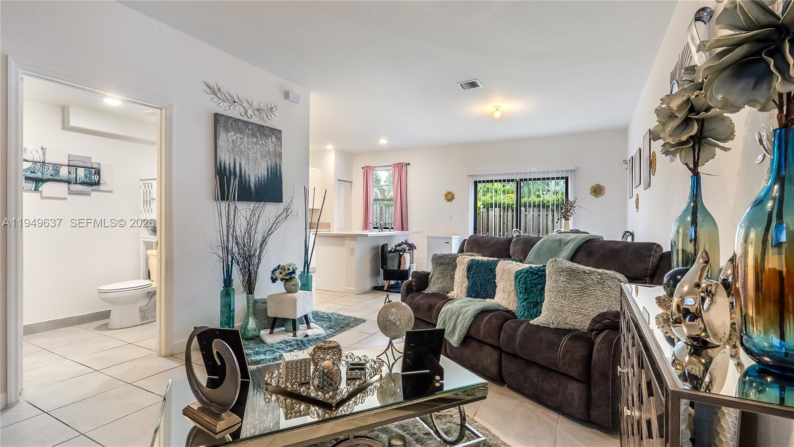 PINE ISLE - Residential