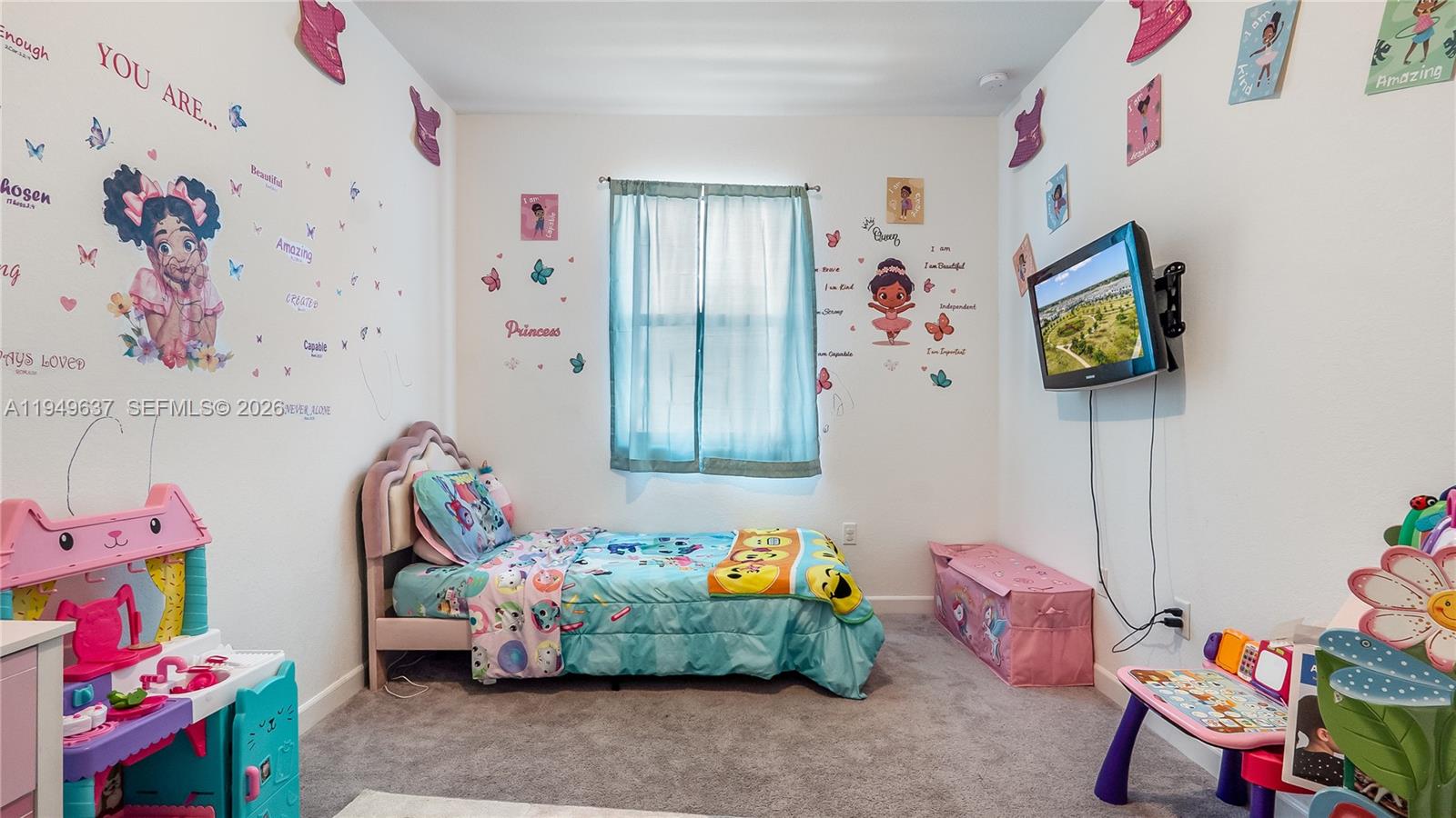 PINE ISLE - Residential