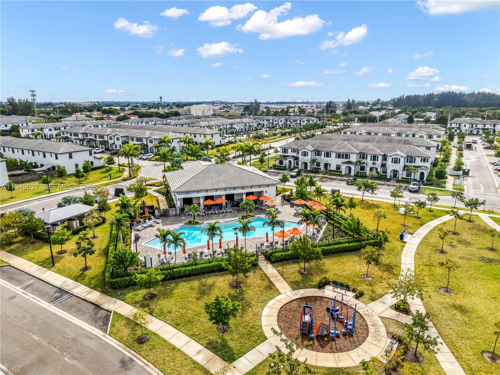 PINE ISLE - Residential