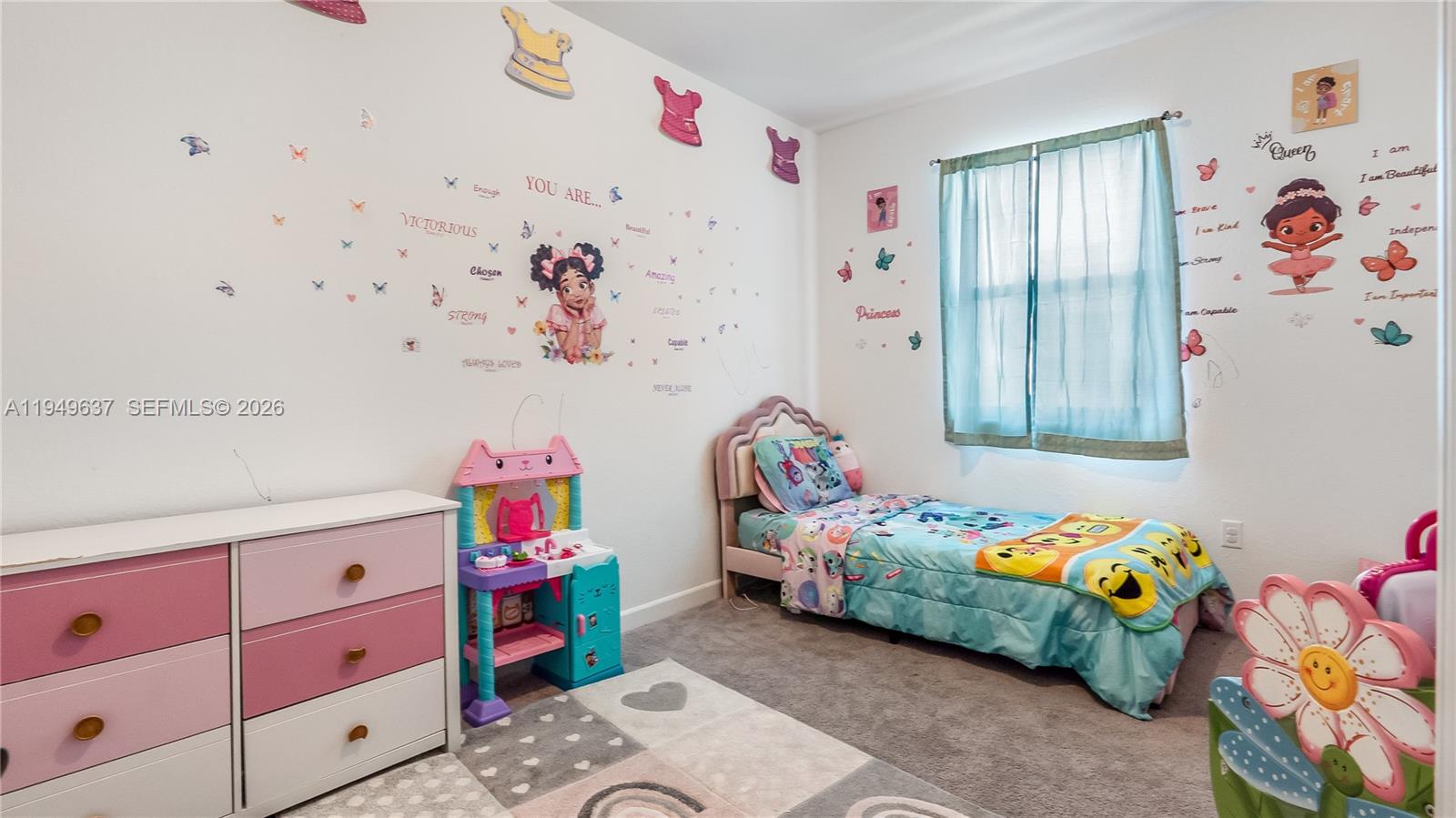 PINE ISLE - Residential