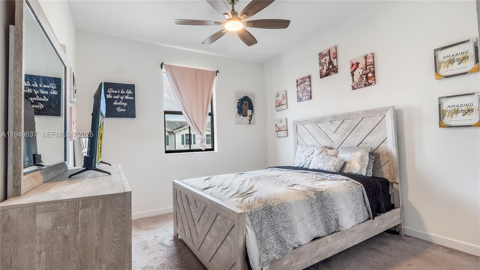 PINE ISLE - Residential