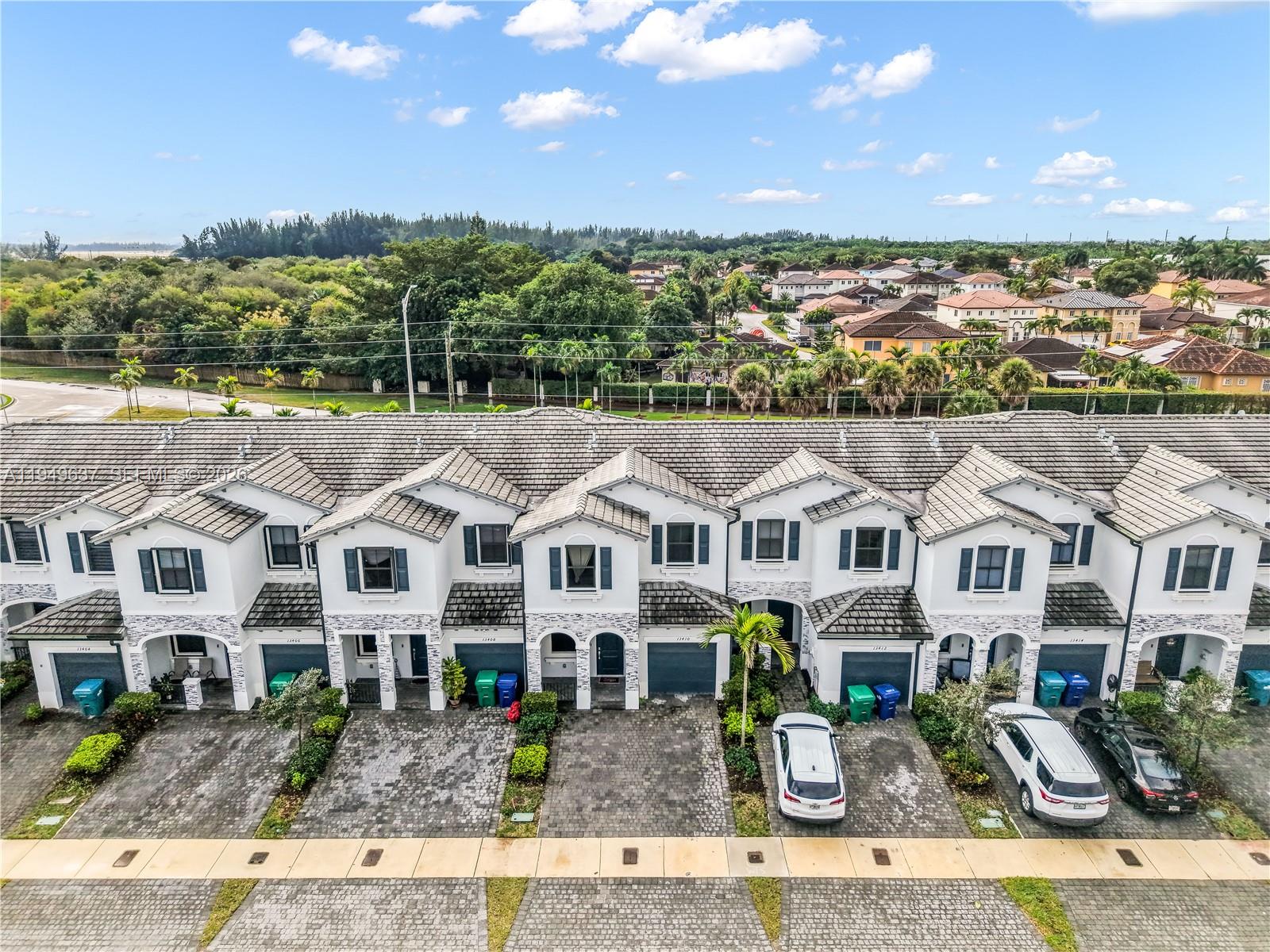 PINE ISLE - Residential