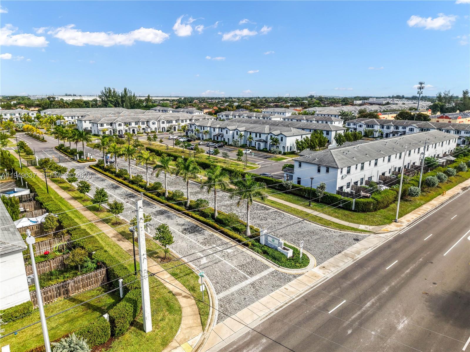 PINE ISLE - Residential