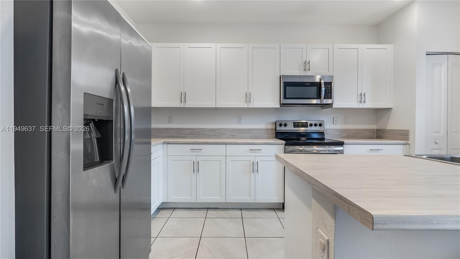 PINE ISLE - Residential