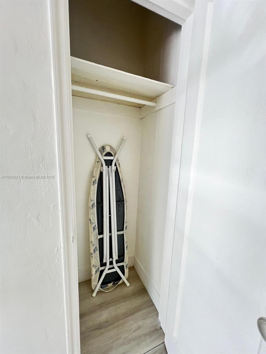 PARK CORNER CONDO - Residential