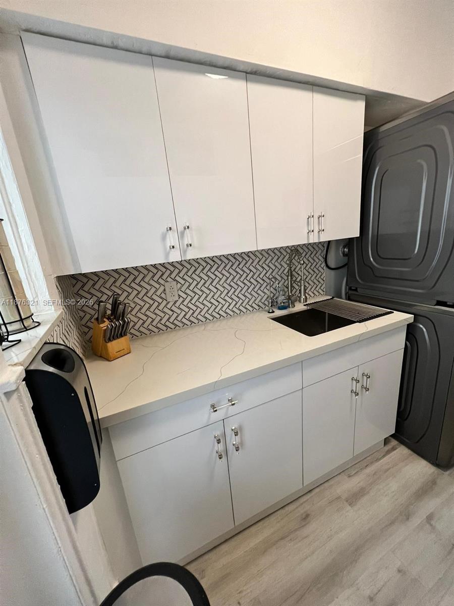 PARK CORNER CONDO - Residential