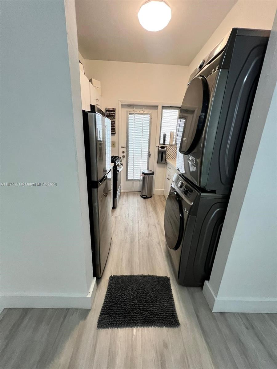 PARK CORNER CONDO - Residential