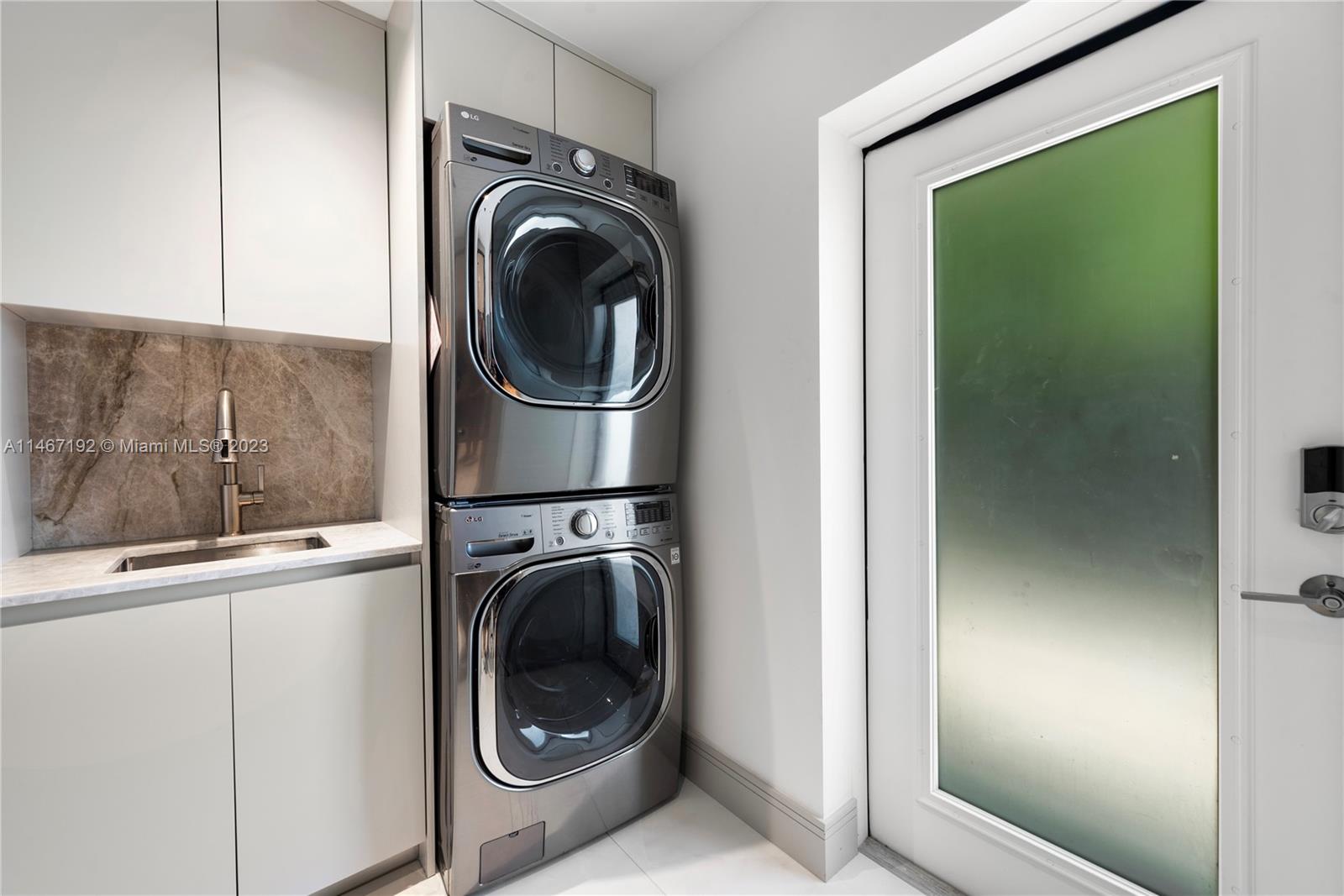 NORTH BAL HARBOUR - Residential