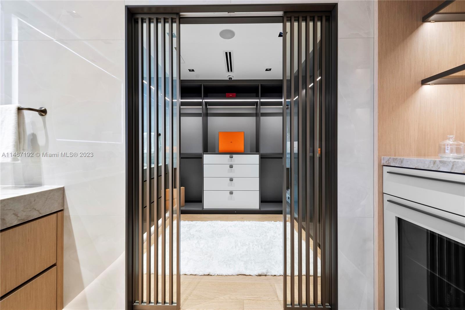 NORTH BAL HARBOUR - Residential