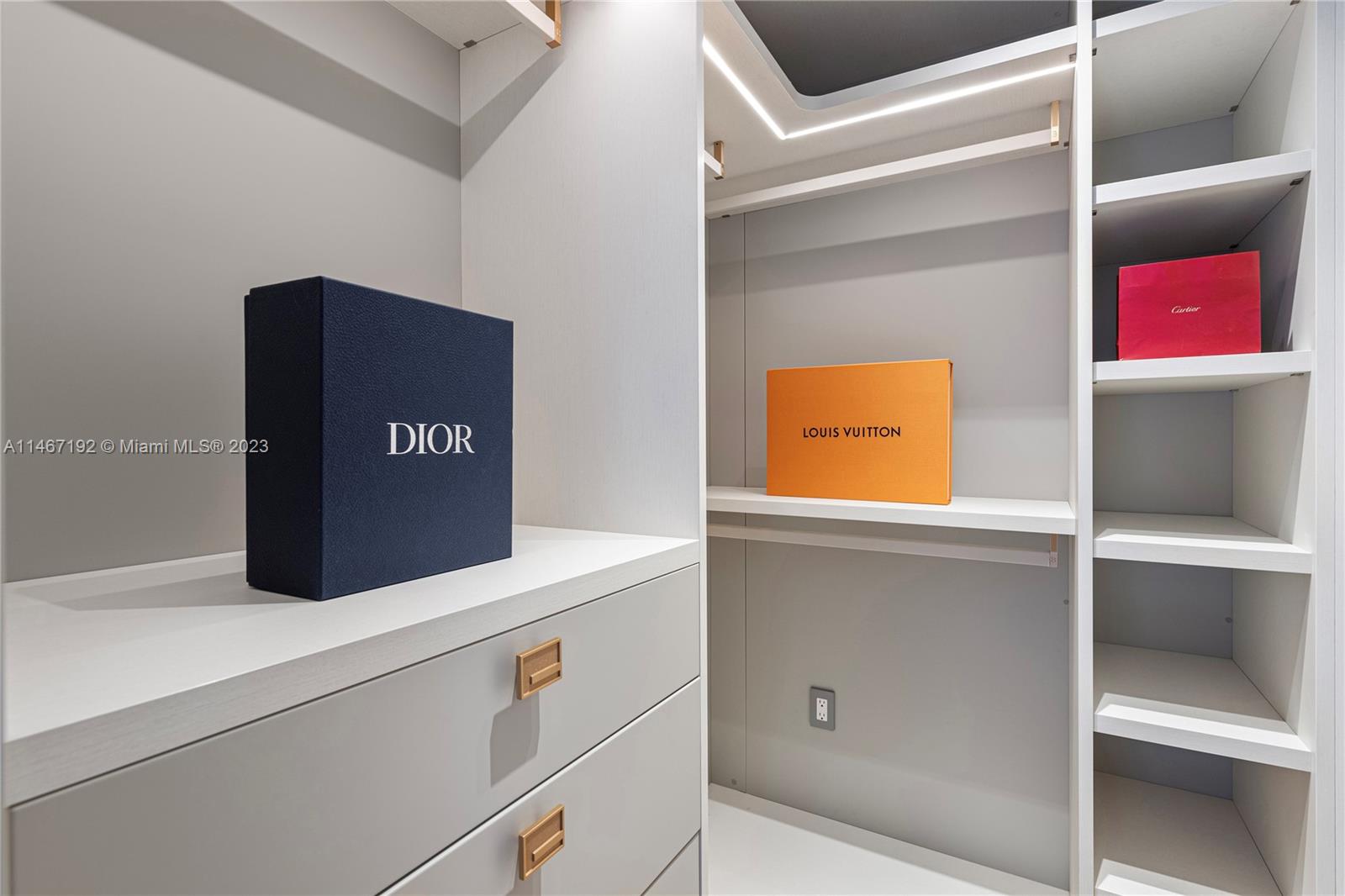 NORTH BAL HARBOUR - Residential