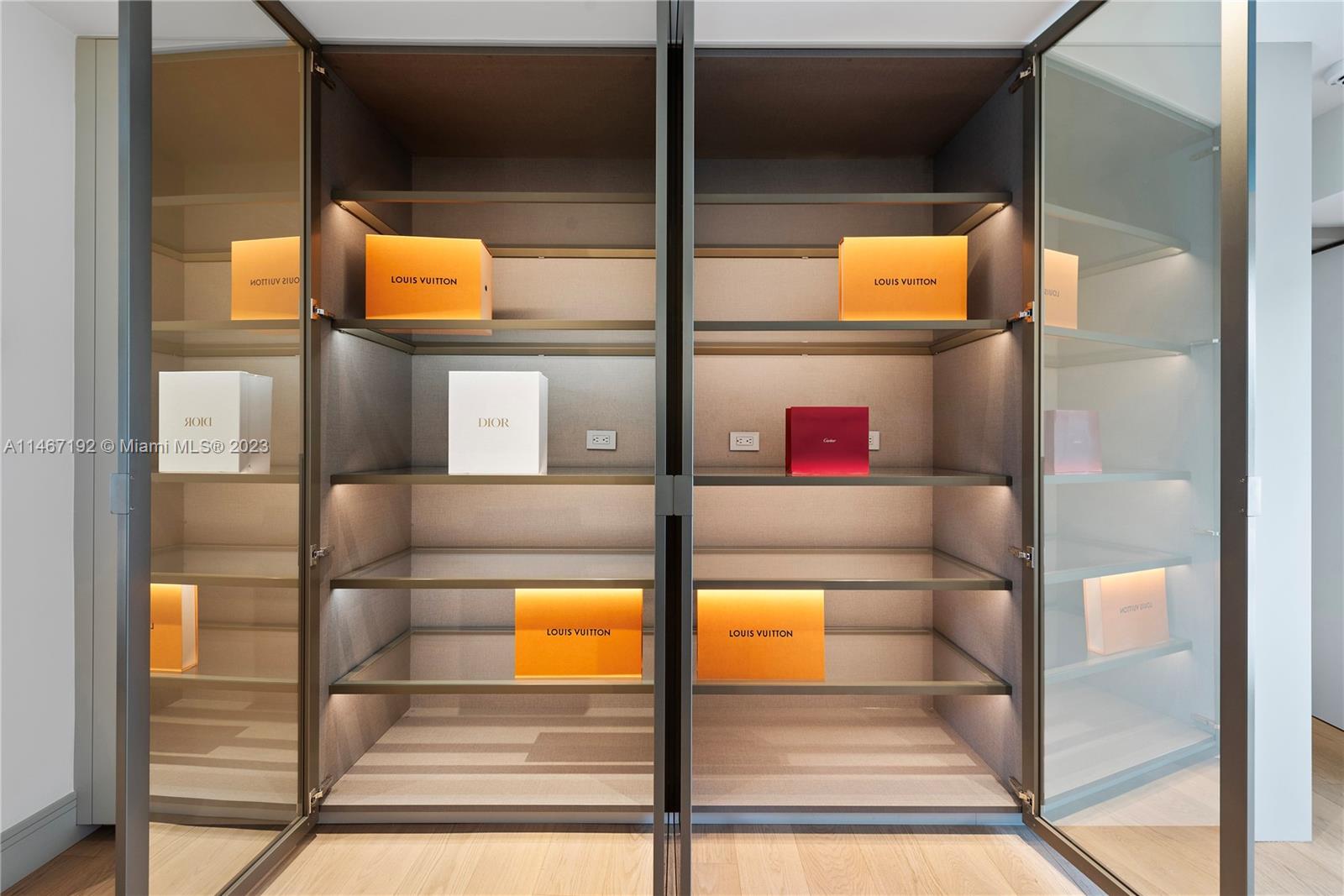 NORTH BAL HARBOUR - Residential