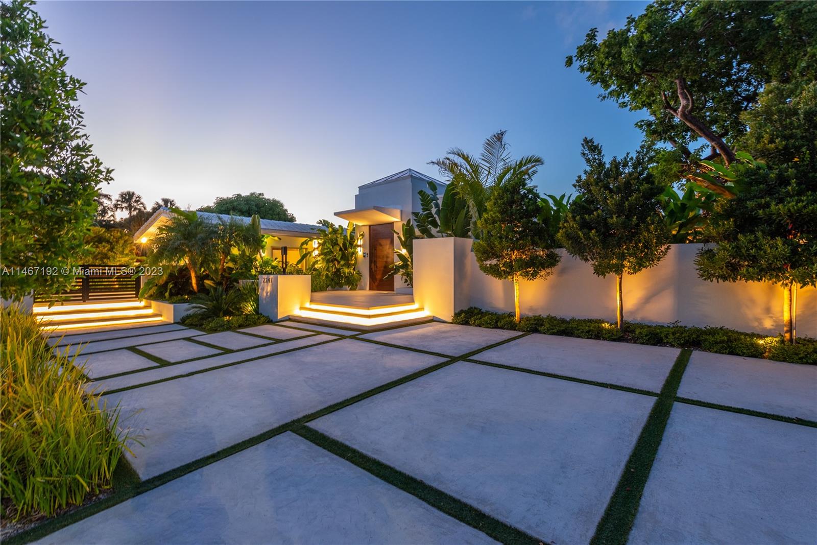 NORTH BAL HARBOUR - Residential