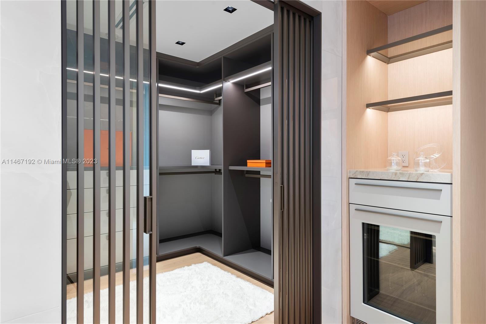 NORTH BAL HARBOUR - Residential