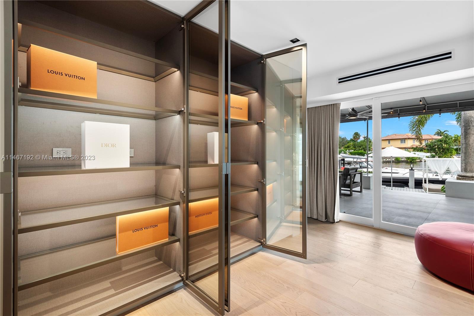 NORTH BAL HARBOUR - Residential