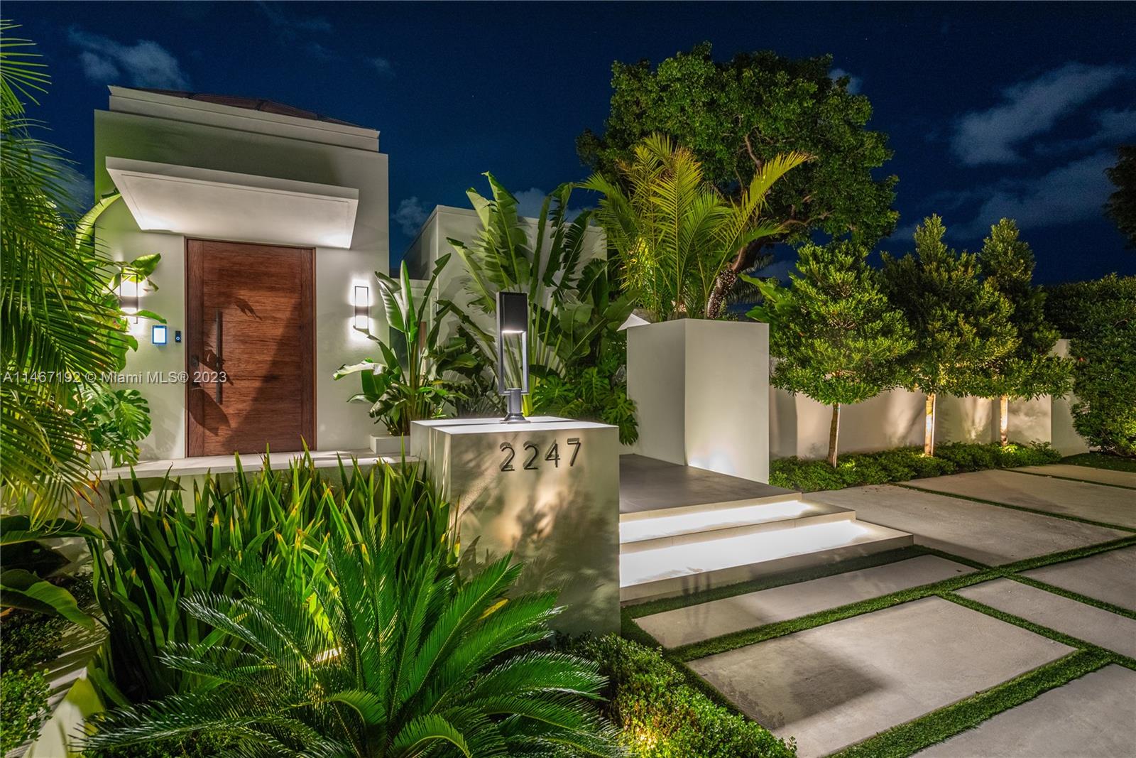 NORTH BAL HARBOUR - Residential