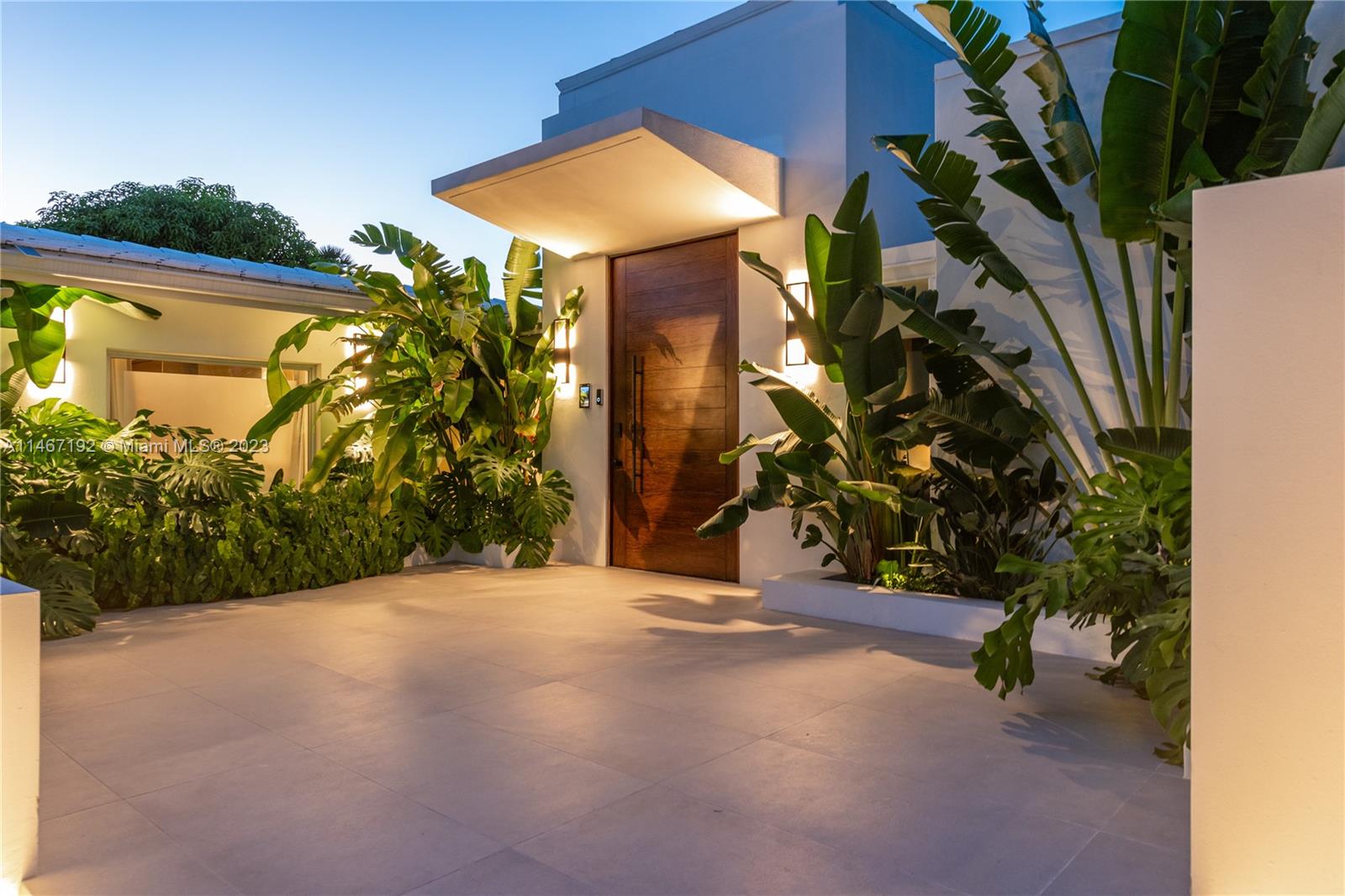 NORTH BAL HARBOUR - Residential