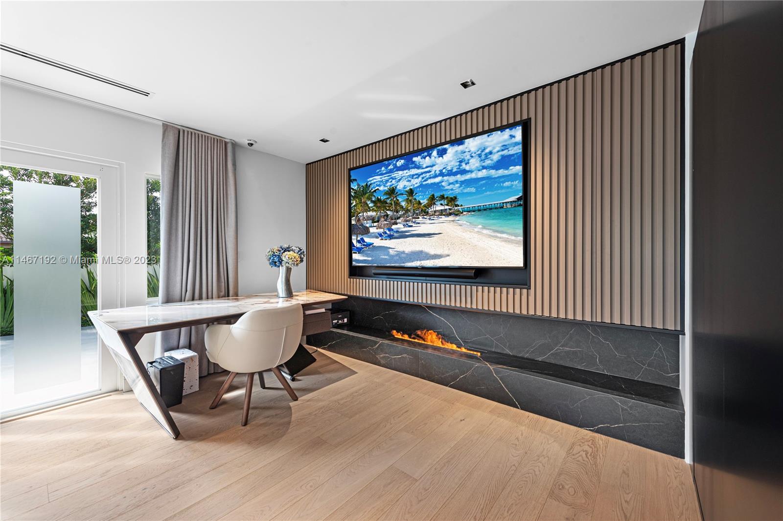 NORTH BAL HARBOUR - Residential