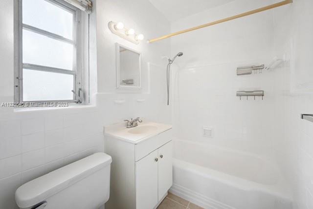 WEST SHORE CREST - Residential Lease