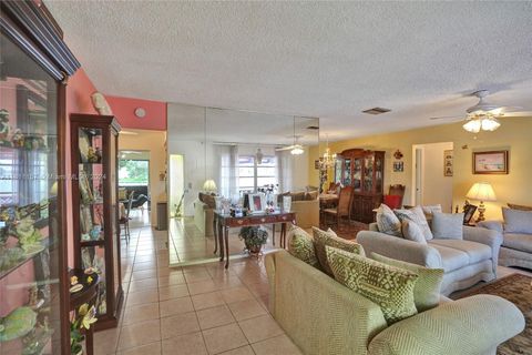 Single Family Residence in Tamarac FL 8301 57th Pl Pl 8.jpg