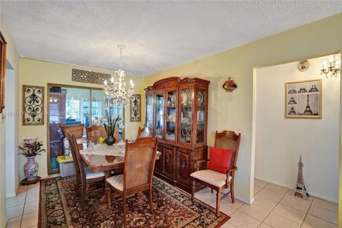 Single Family Residence in Tamarac FL 8301 57th Pl Pl 11.jpg