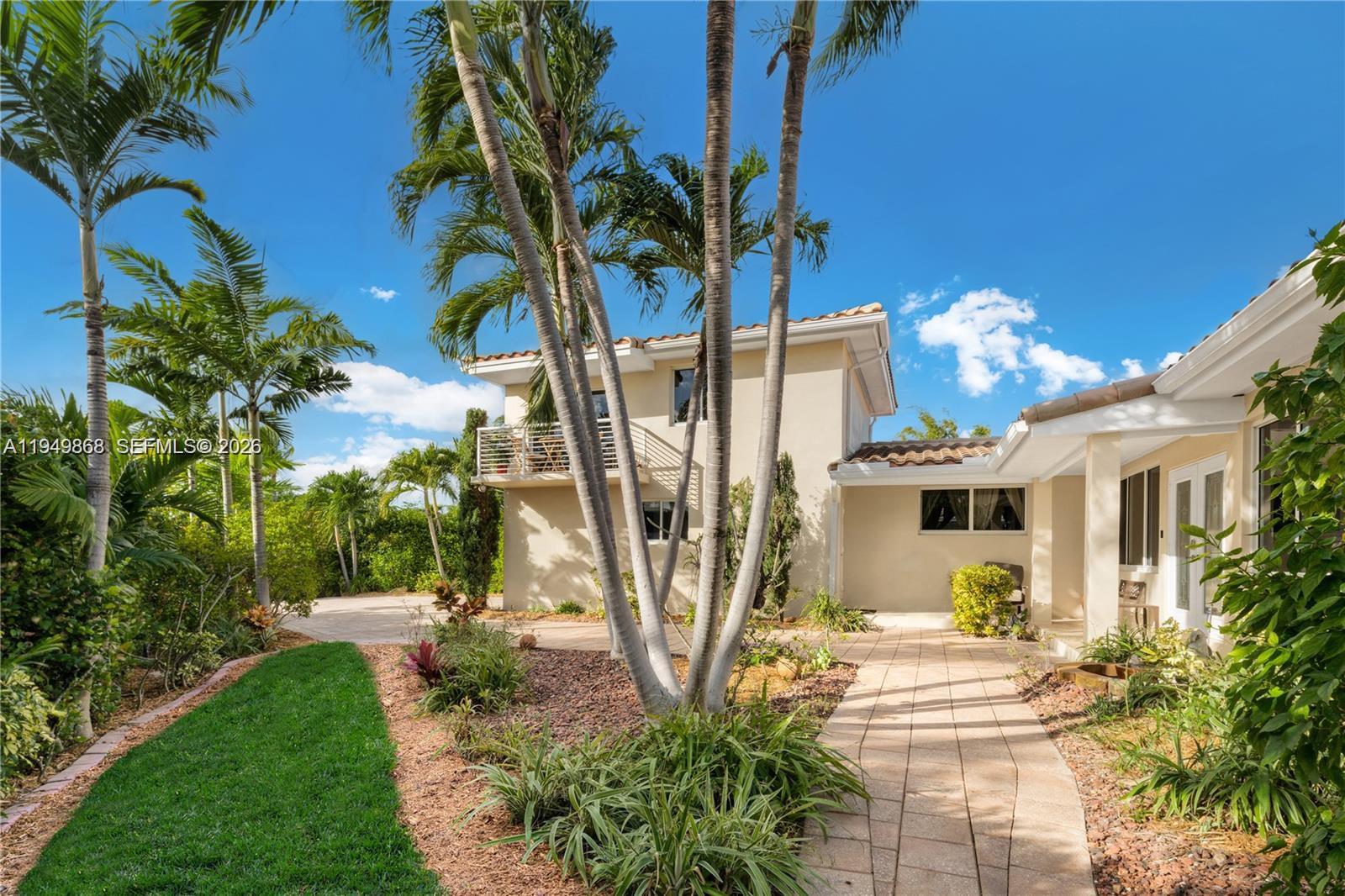 BISCAYNE POINT - Residential