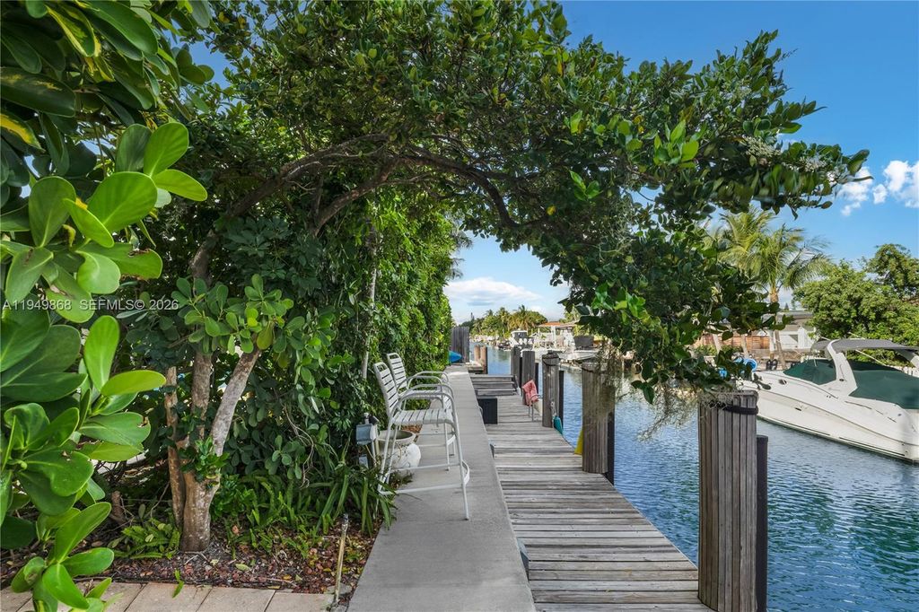 Photo of 1155 S Biscayne Point Rd, Miami Beach, FL 33141 (MLS # A11949868)