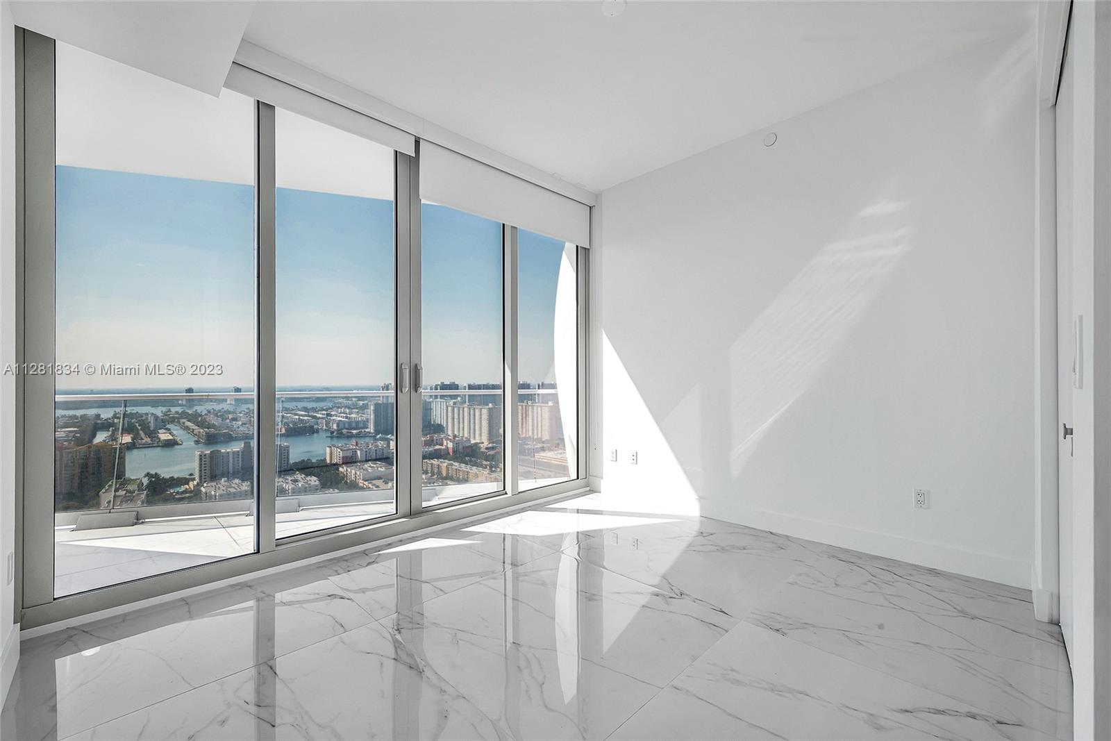 JADE SIGNATURE CONDO - Residential