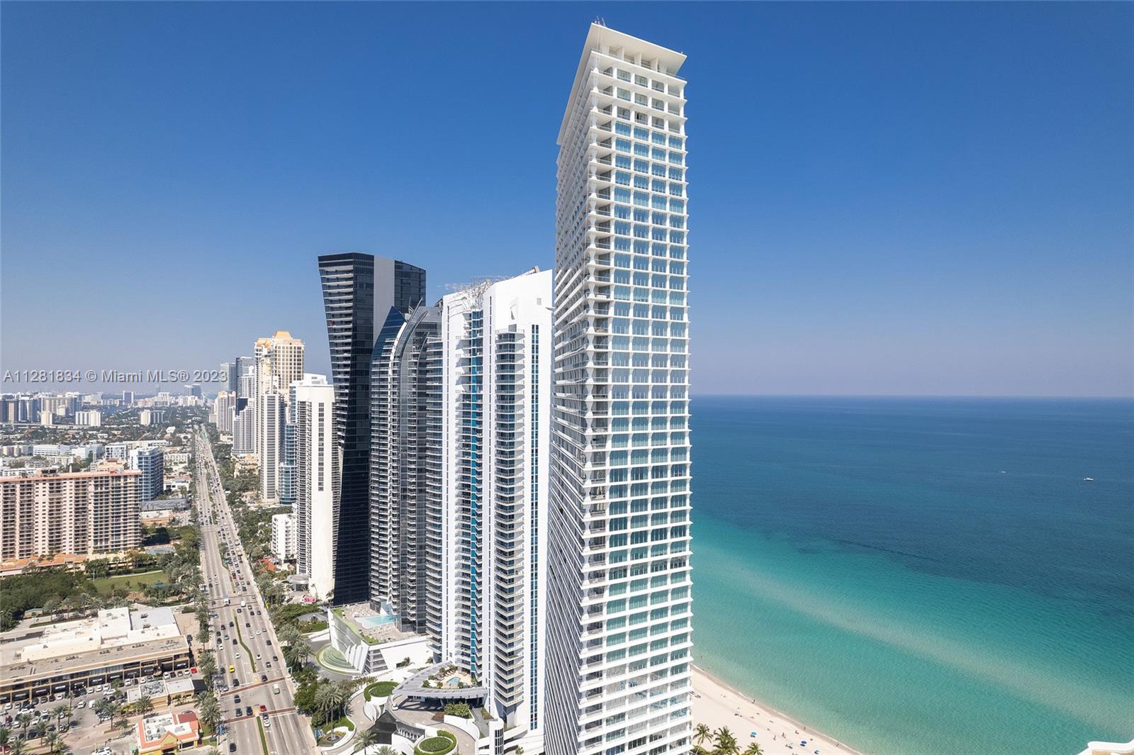 JADE SIGNATURE CONDO - Residential