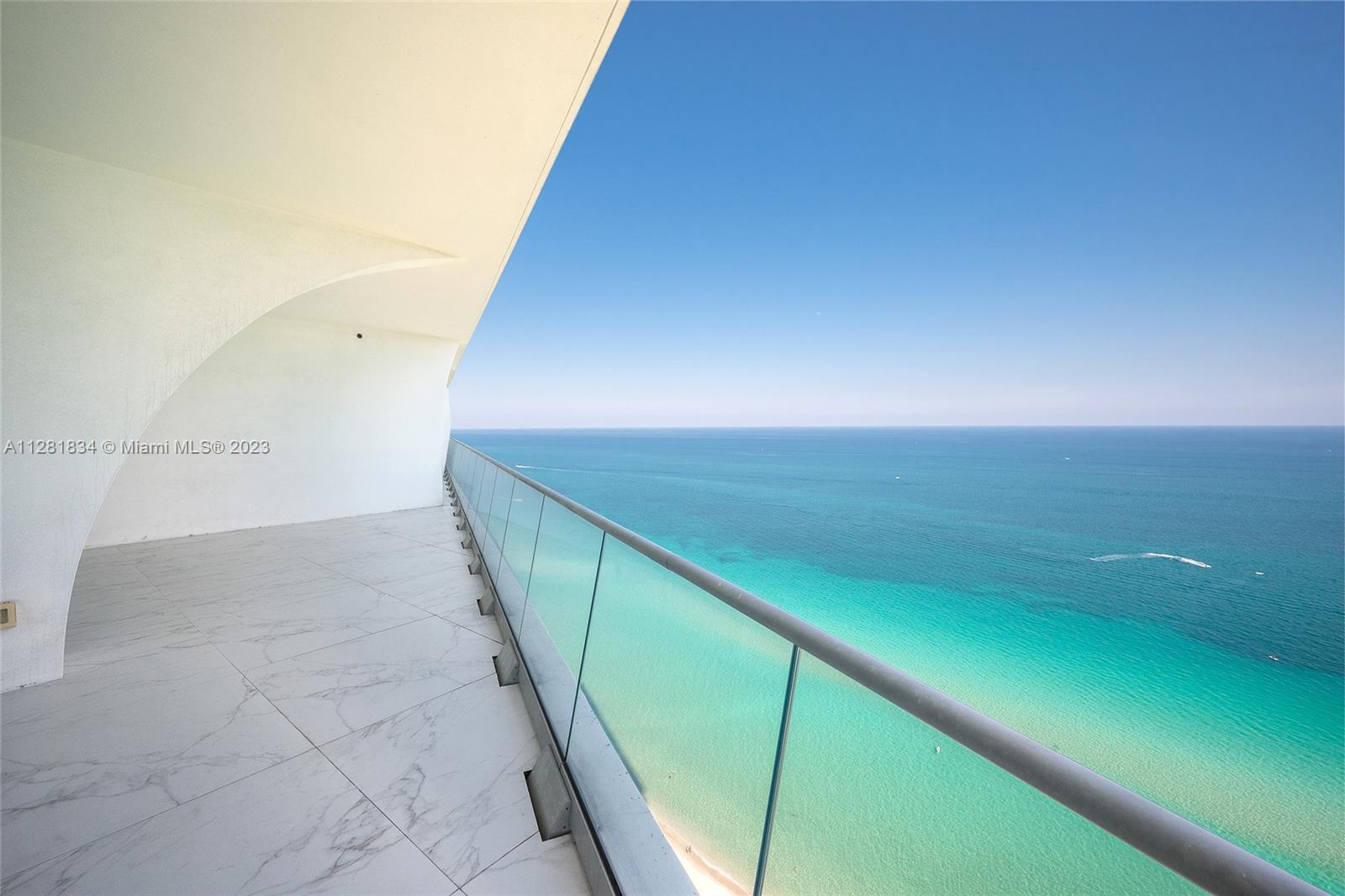 JADE SIGNATURE CONDO - Residential