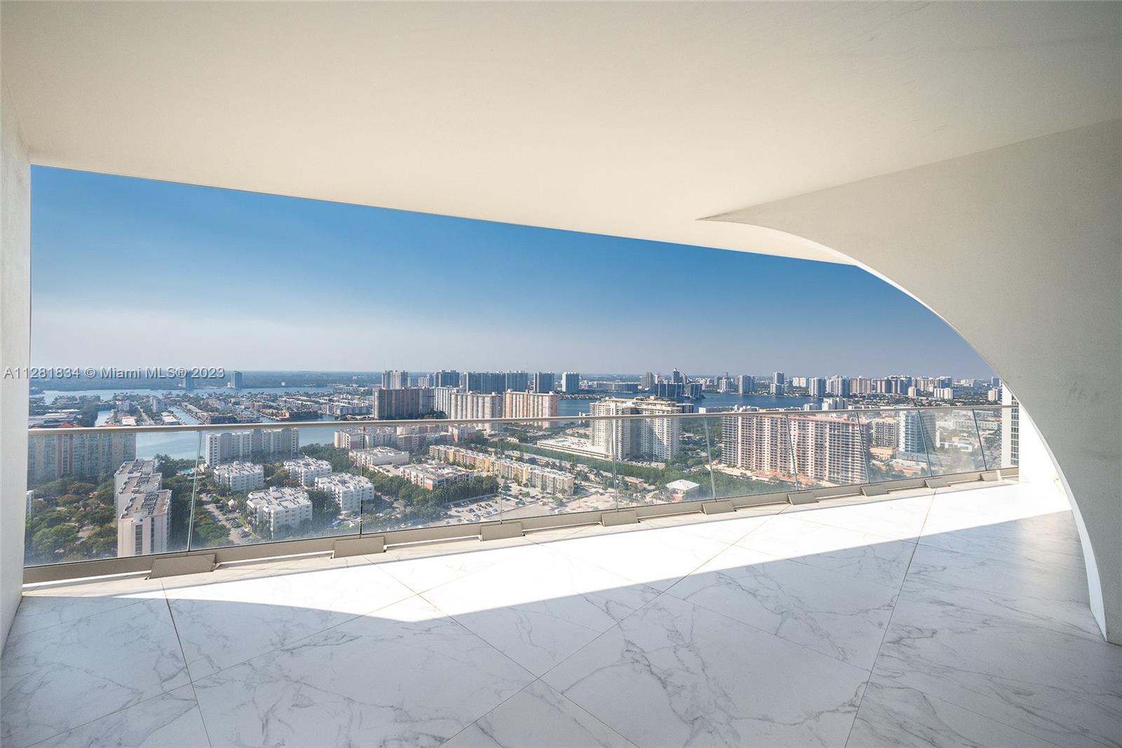 JADE SIGNATURE CONDO - Residential