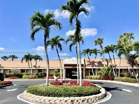 Photo of 140 Lake Nancy Ln #112, West Palm Beach, FL 33411 (MLS # A11854194)