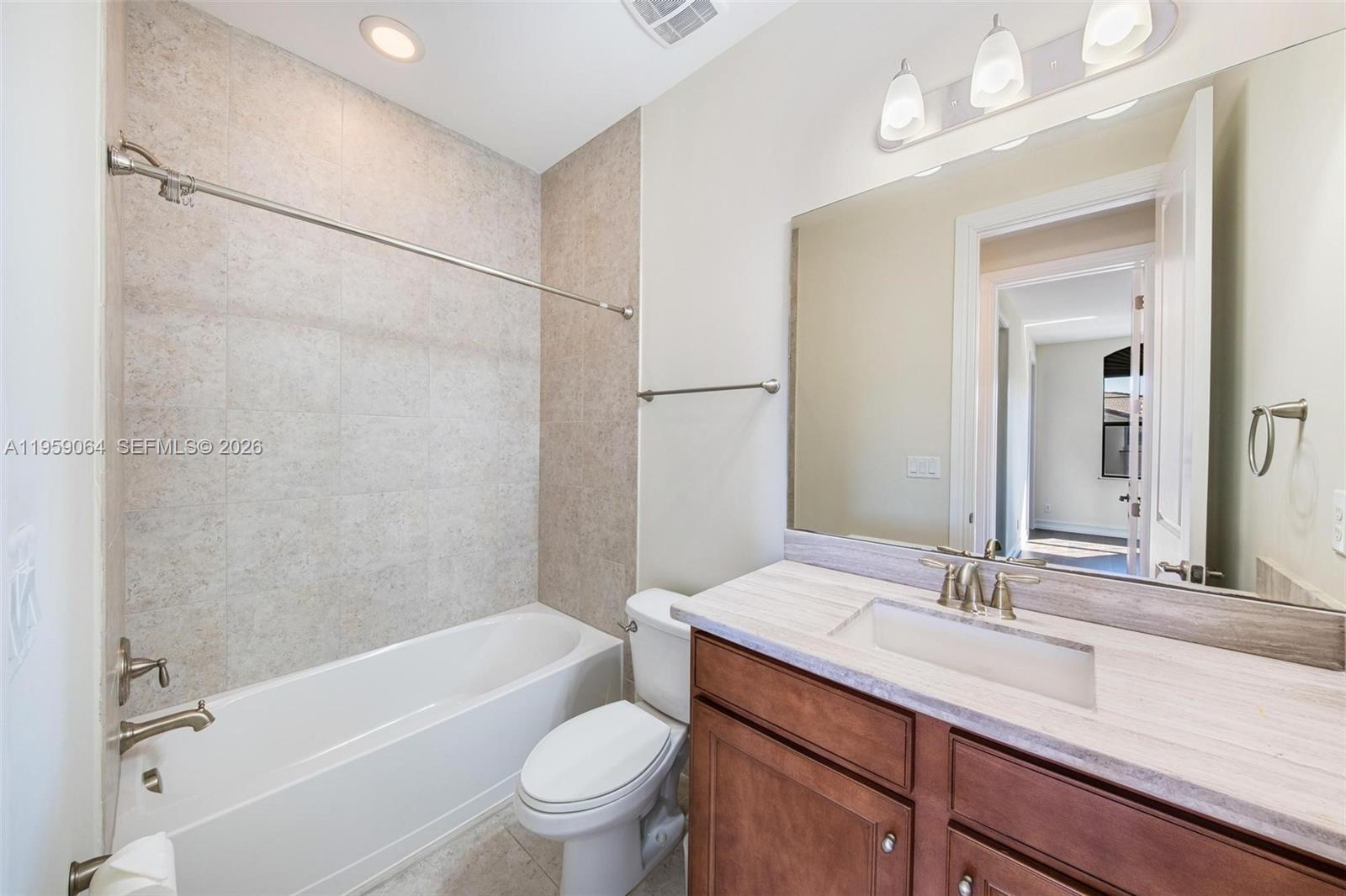 BRUSCHI PROPERTY - Residential