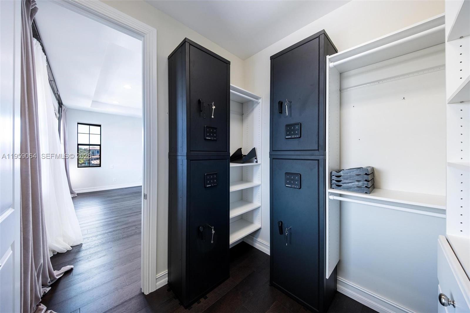 BRUSCHI PROPERTY - Residential