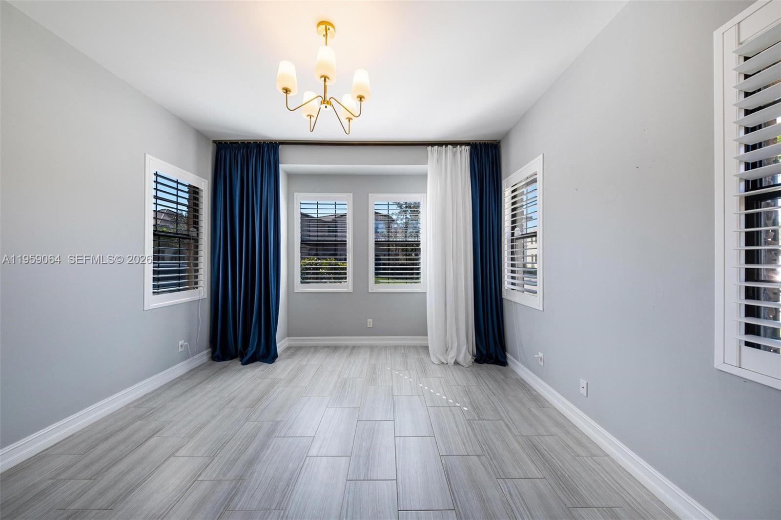 BRUSCHI PROPERTY - Residential