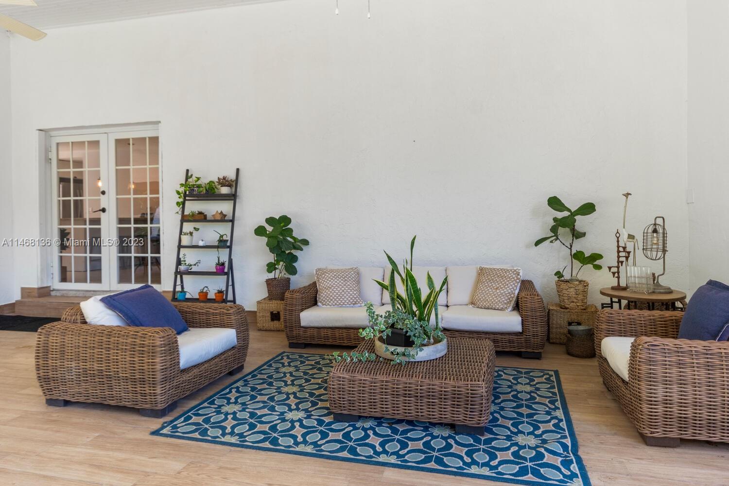 EVERGLADES LAND CO - Residential