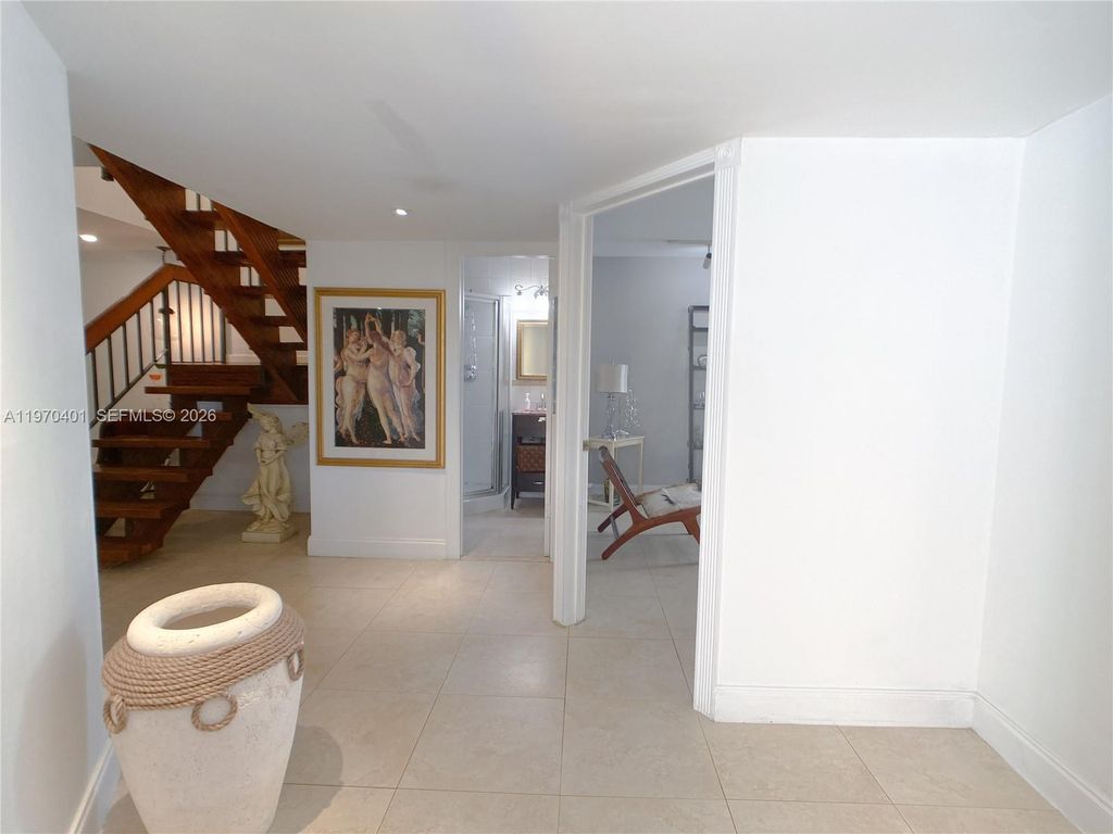 Photo of 956 Mockingbird Ln #500, Plantation, FL 33324 (MLS # A11970401)