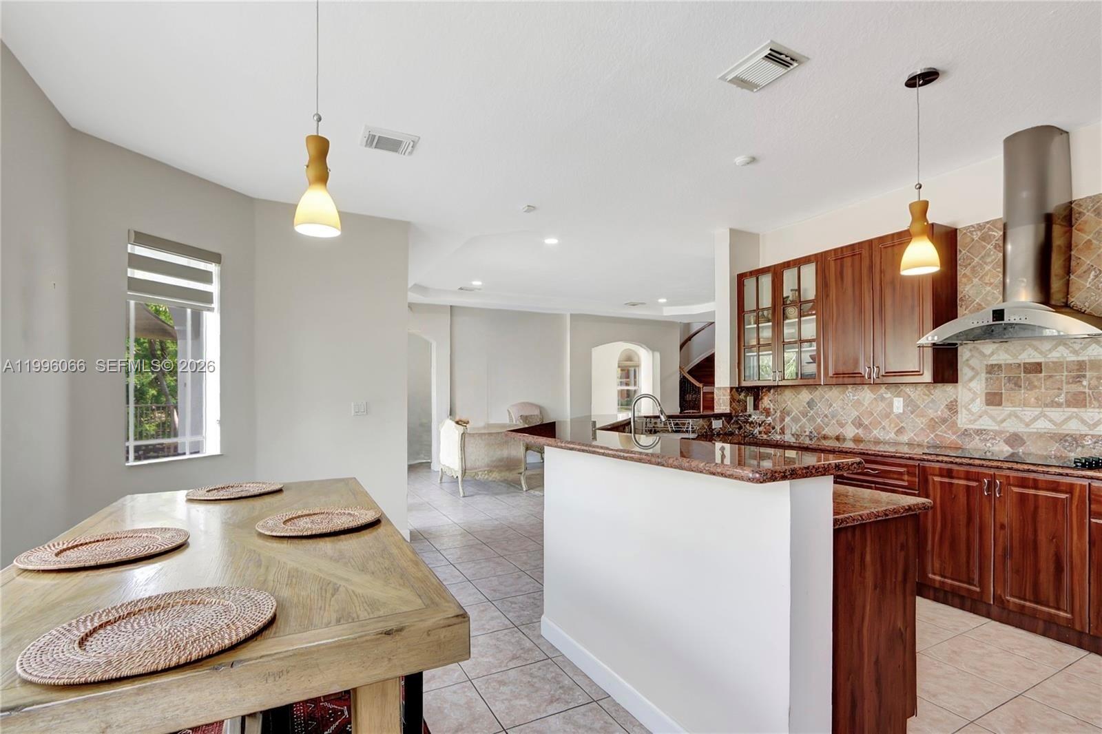 RENAISSANCE ESTATES - Residential