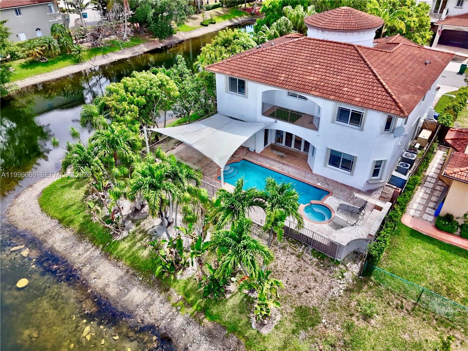 RENAISSANCE ESTATES - Residential