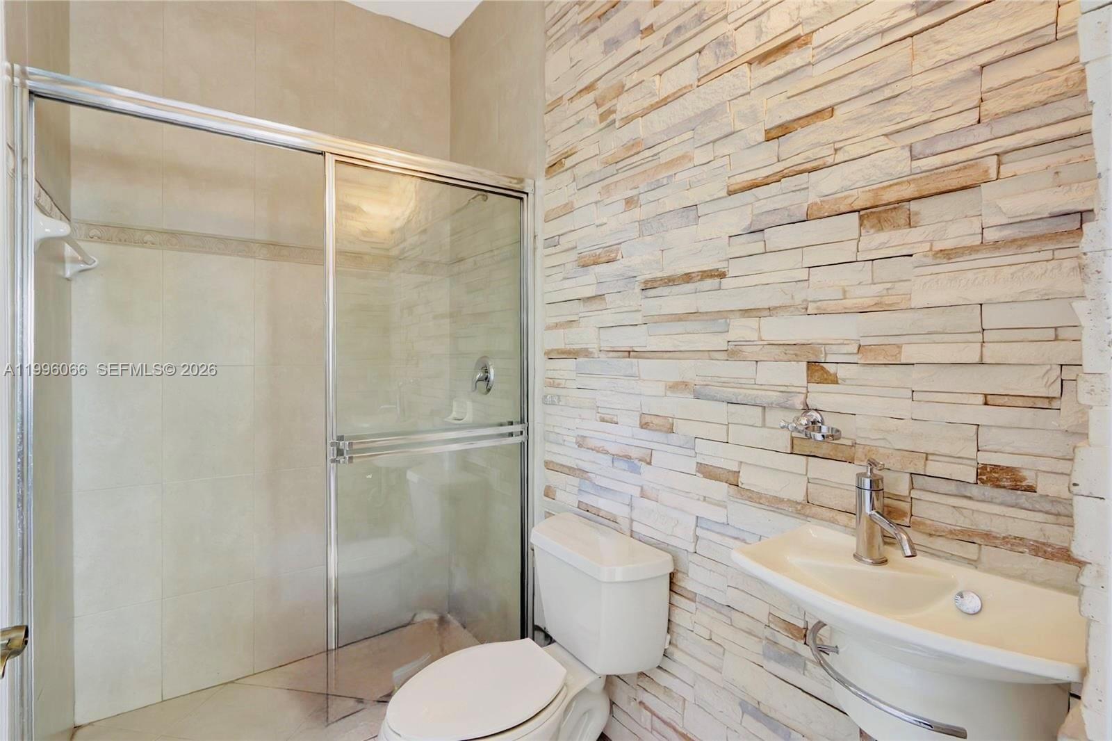 RENAISSANCE ESTATES - Residential