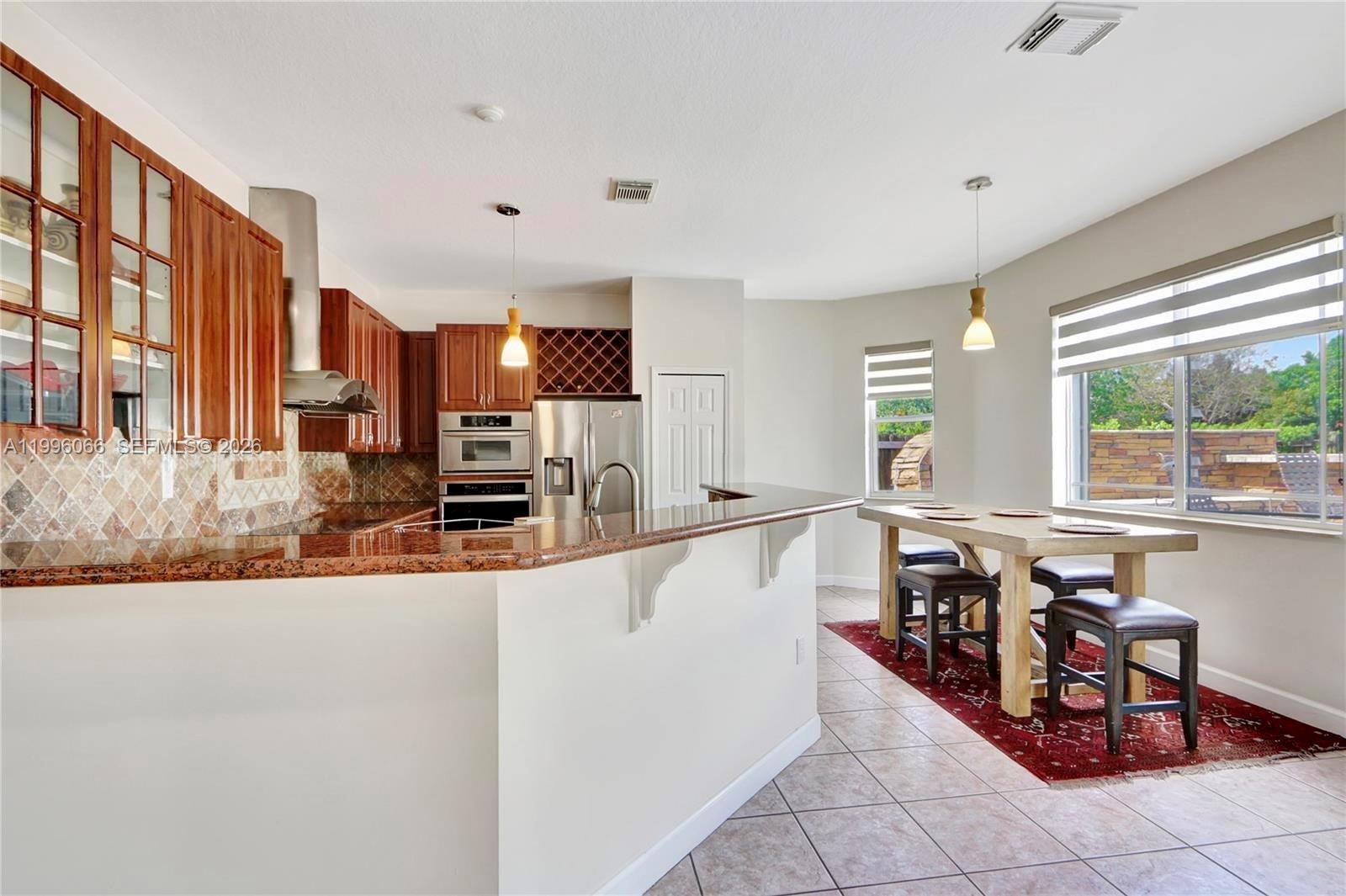 RENAISSANCE ESTATES - Residential