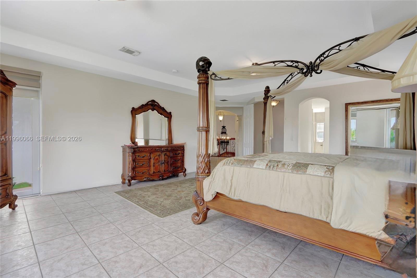 RENAISSANCE ESTATES - Residential