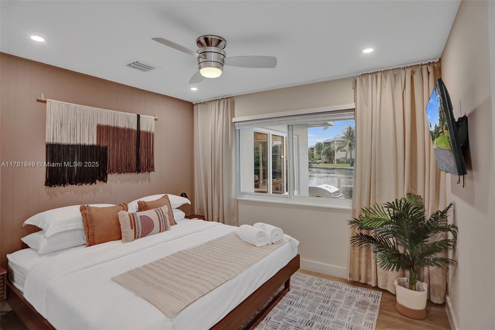 TROPICAL MANORS ADD-RESUB - Residential