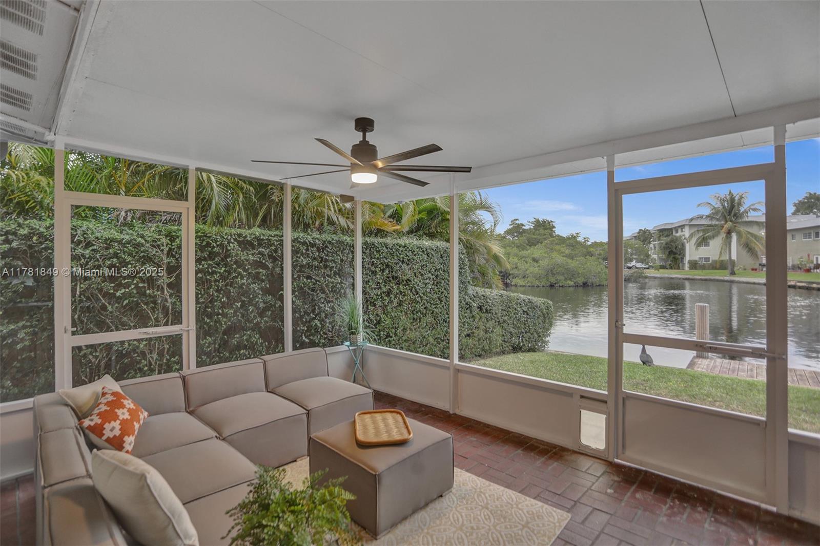 TROPICAL MANORS ADD-RESUB - Residential